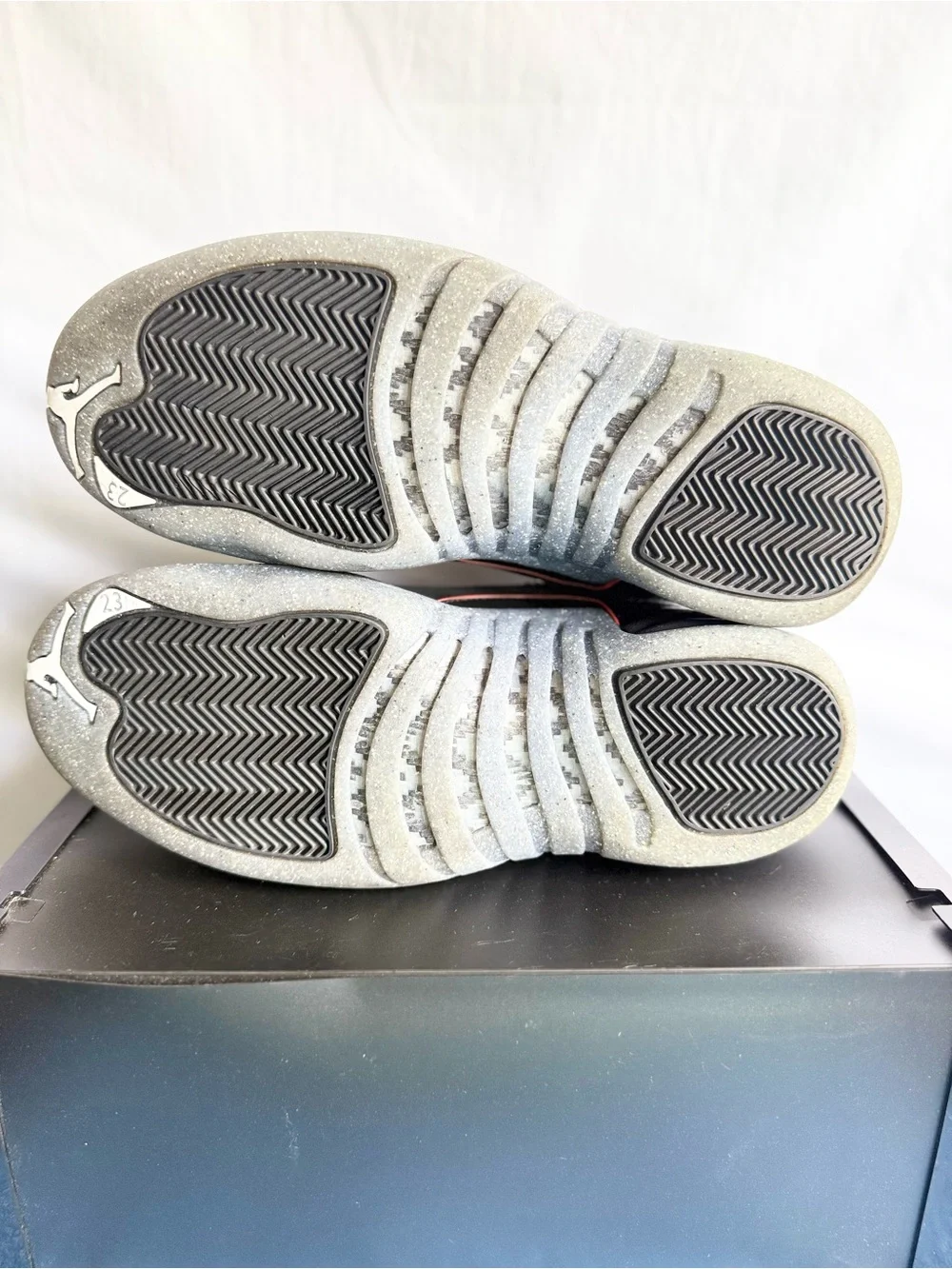 Jordan authentic 12